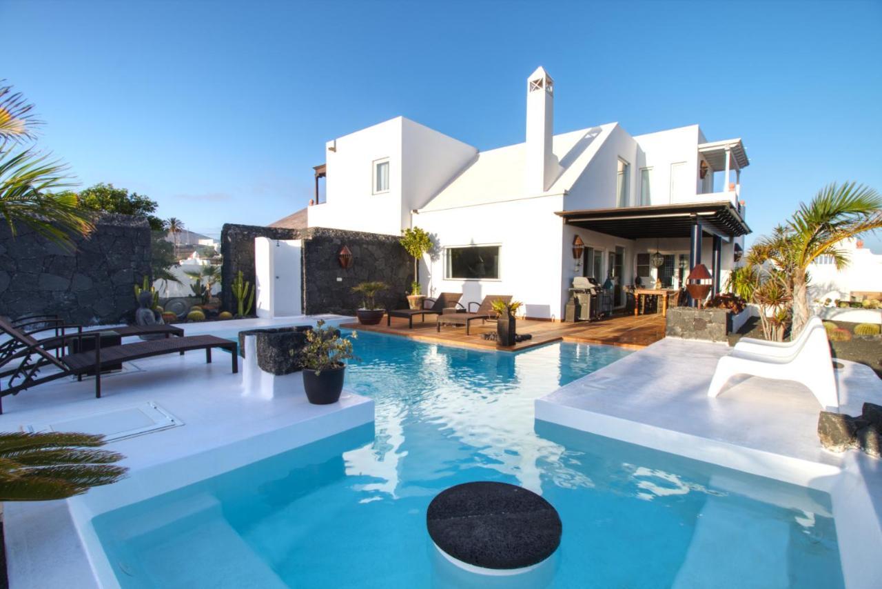 Villa Canis Tías Buitenkant foto