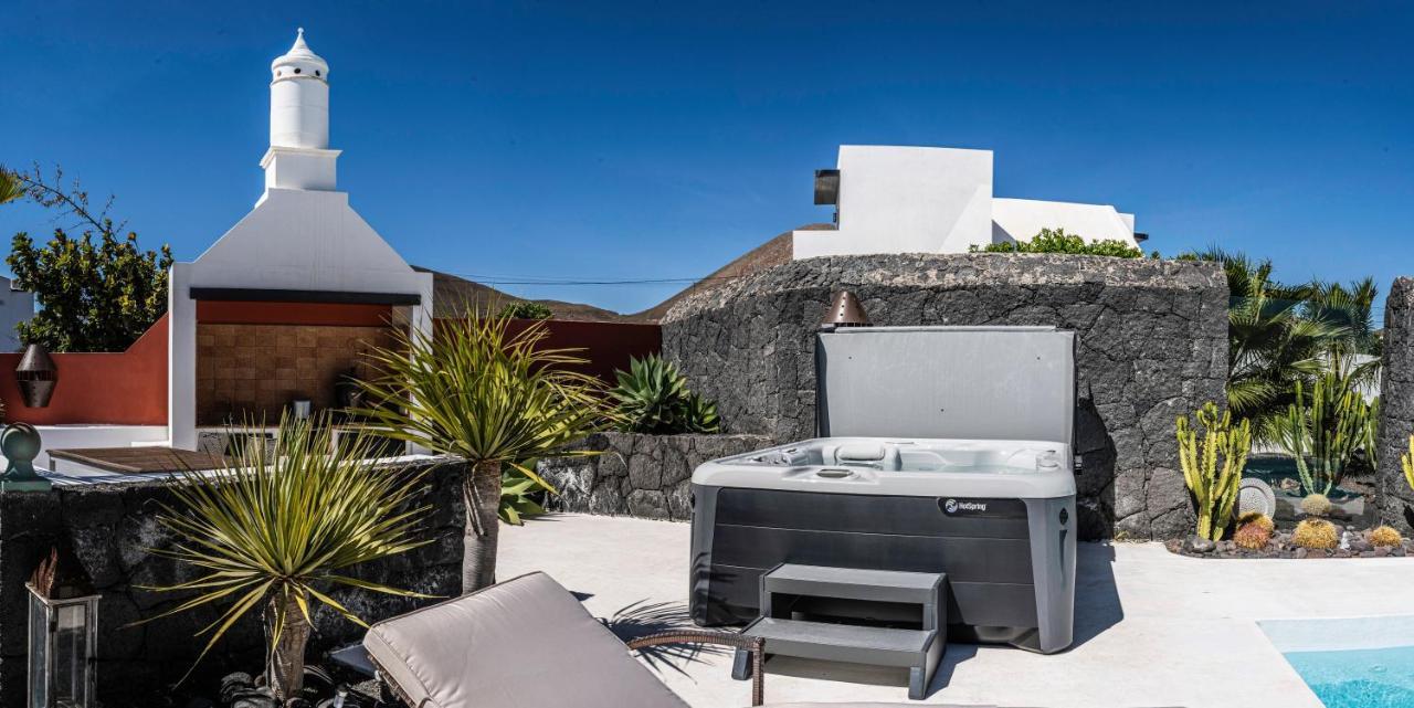 Villa Canis Tías Buitenkant foto
